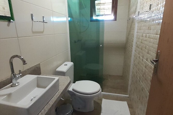 Room 11 of 20