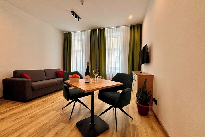 Room 40 of 86