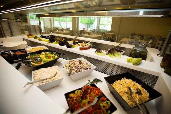 Dining 43 of 57