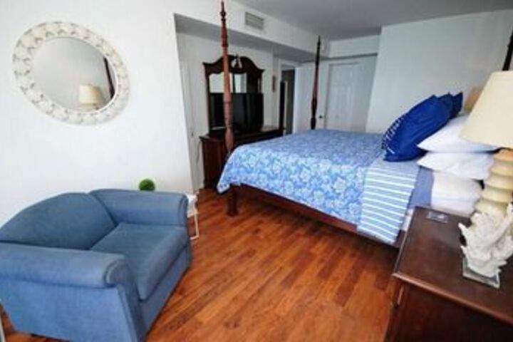 Room 14 of 30