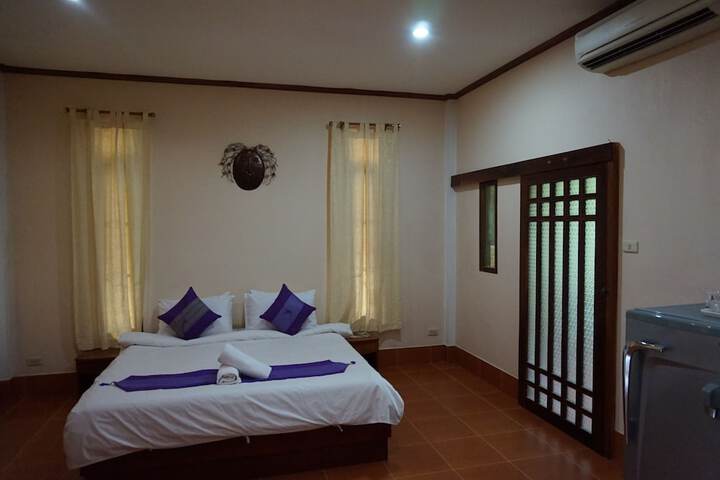 Room 17 of 53