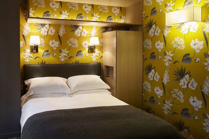 Room 15 of 65