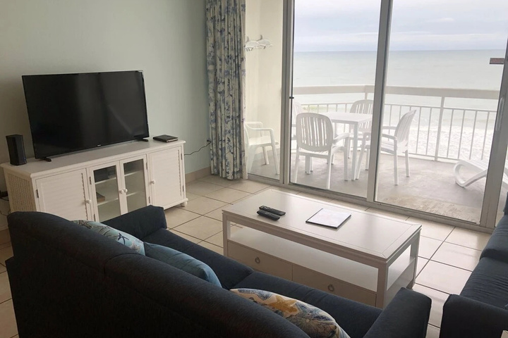 Room 4 of 17