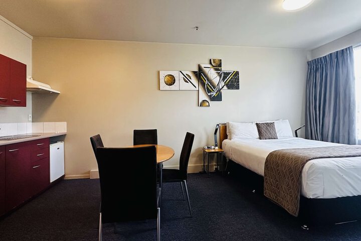 Room 25 of 67