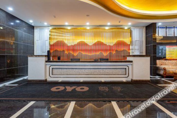 Hotel Interior 12 of 27