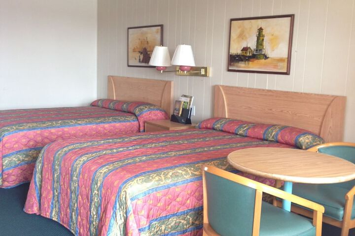 Room 8 of 37