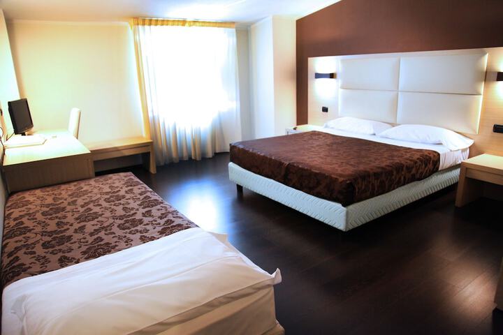 Room 21 of 65