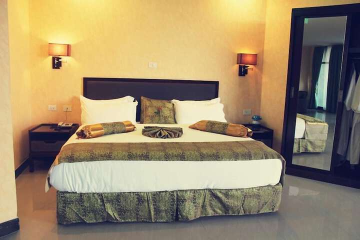 Room 21 of 116