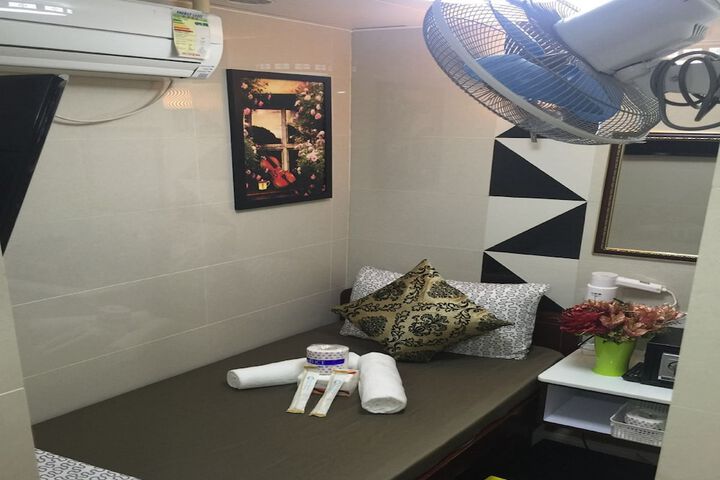 Room 14 of 61
