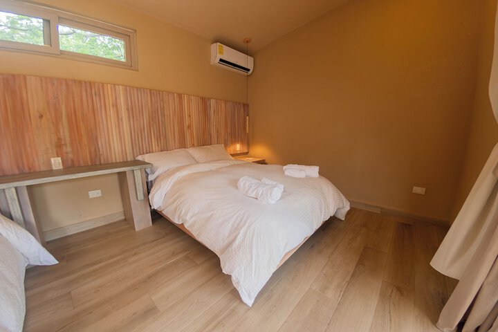 Room 4 of 60