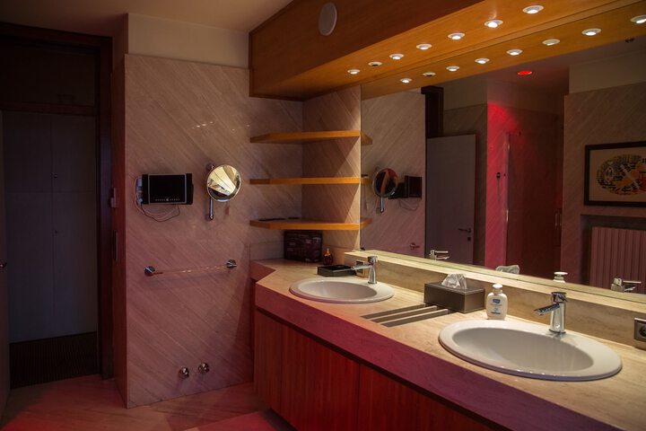 Room 25 of 45