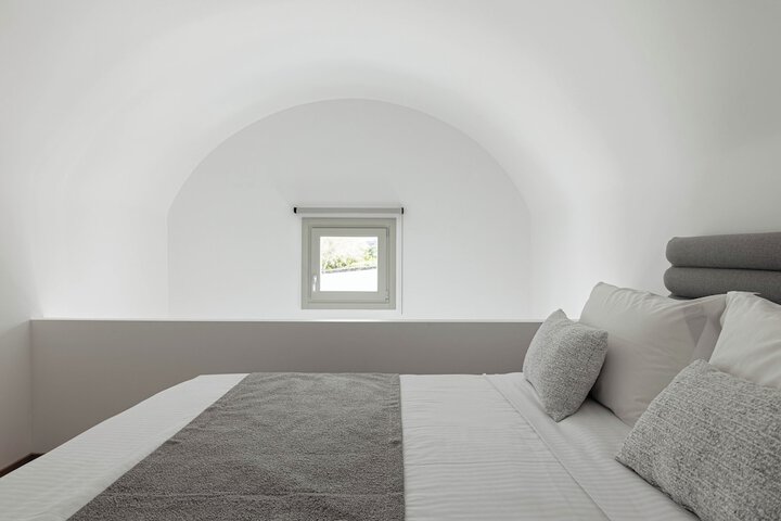 Room 8 of 51
