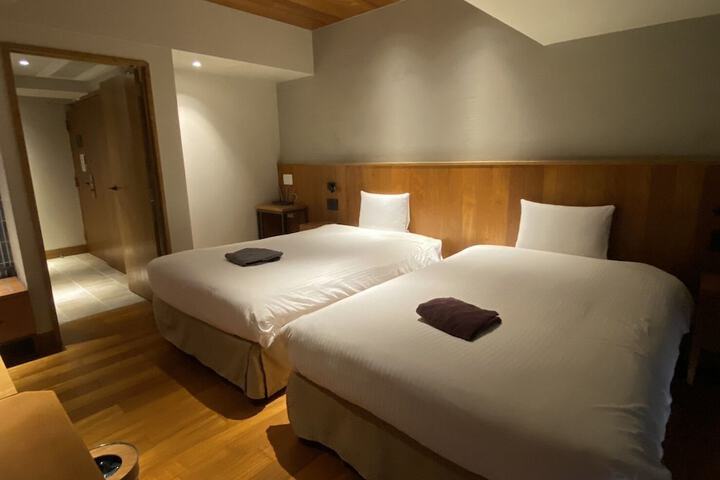 Room 33 of 113