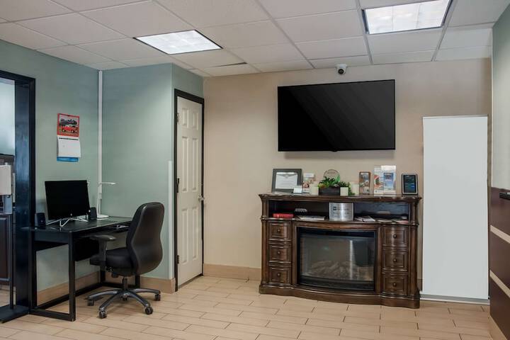 Guest Lobby