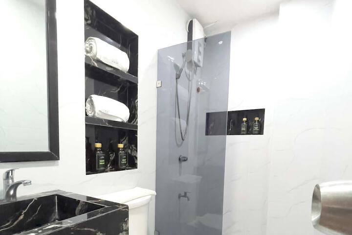 Room 52 of 62