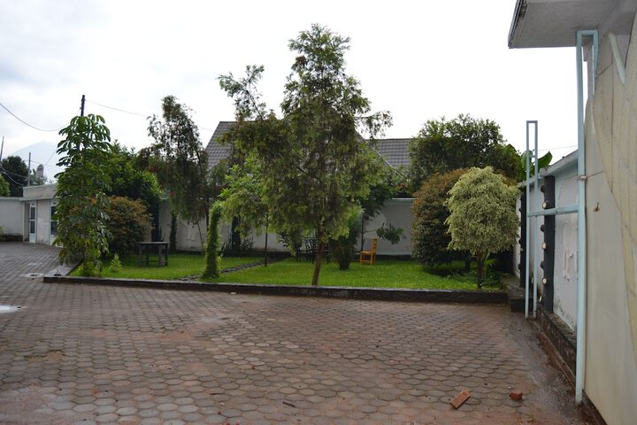 Hotel Exterior 23 of 32