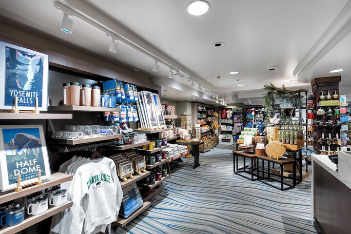 Gift Shop 122 of 185