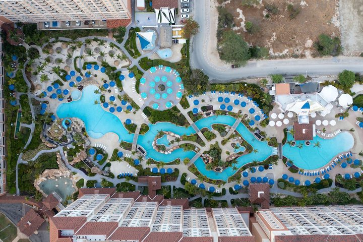 Hotel Pool
