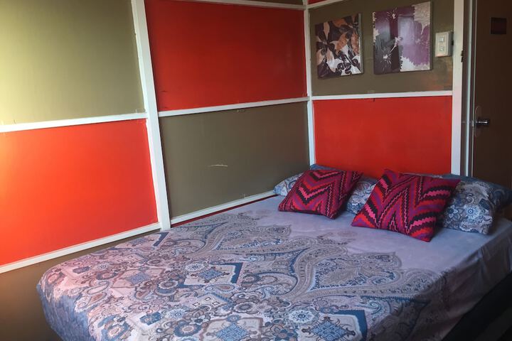Room 12 of 29