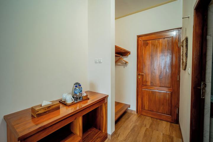 Room 10 of 47