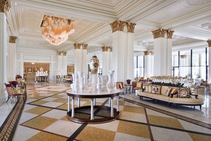 Guest Lobby