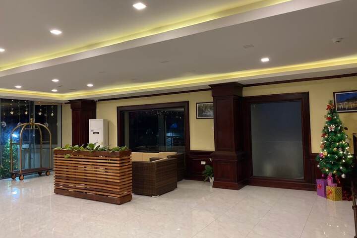 Hotel Interior 3 of 34