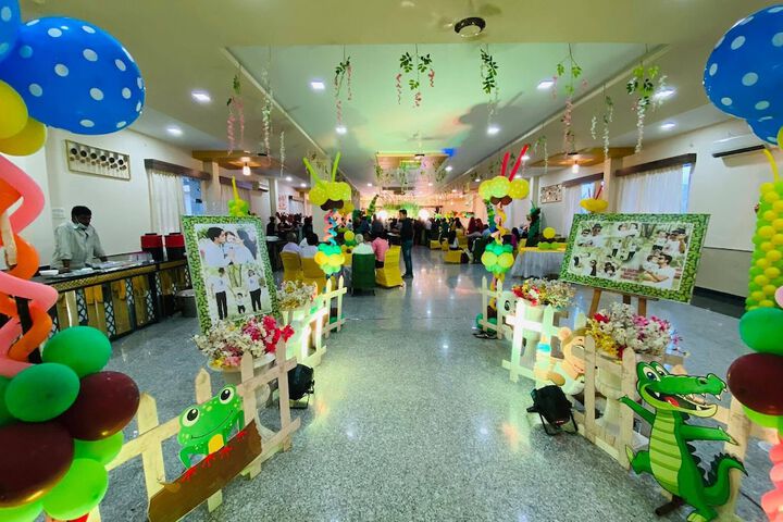 Ballroom/Hall 10 of 28