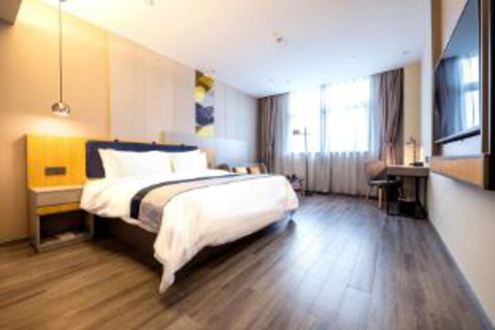 Room 21 of 23
