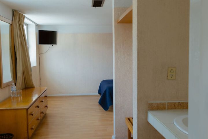 Room 19 of 45