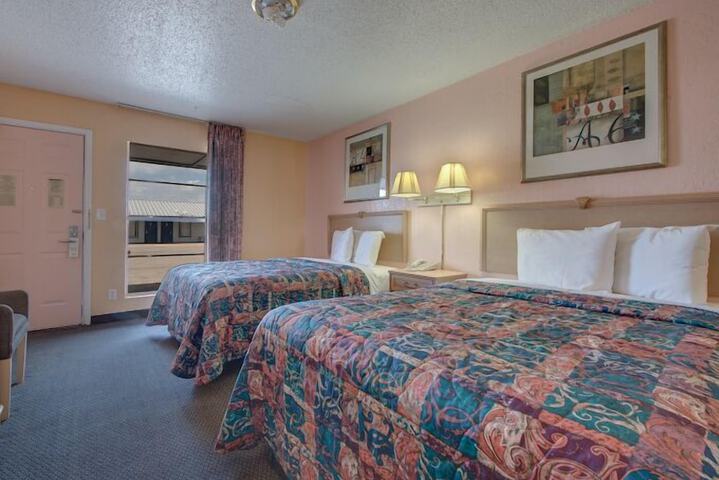 Room 7 of 23