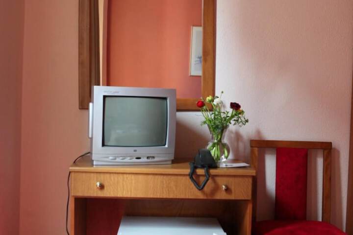 Room 25 of 54