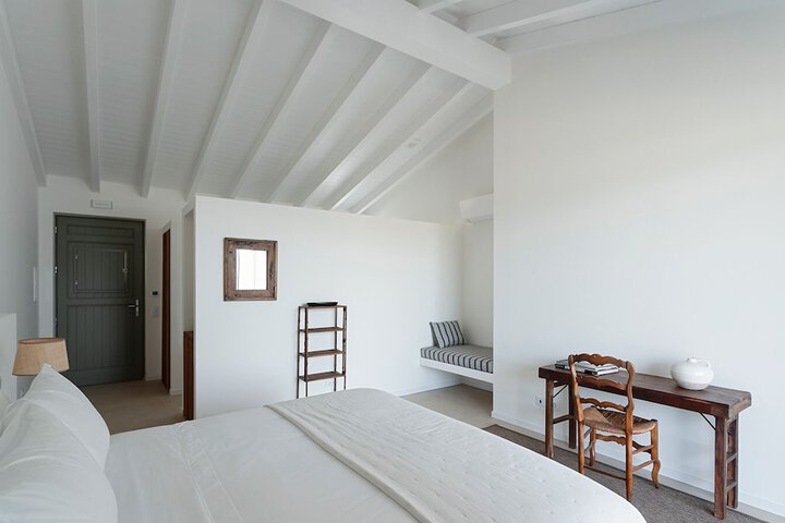 Room 30 of 84