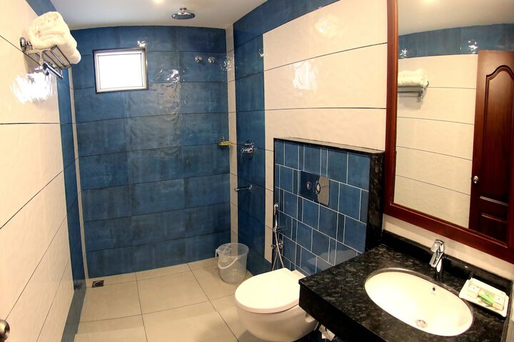 Room 44 of 65