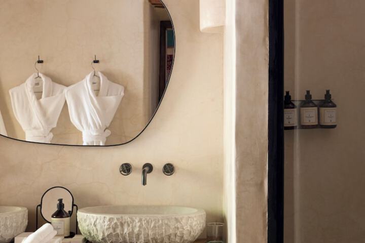 Room 20 of 36
