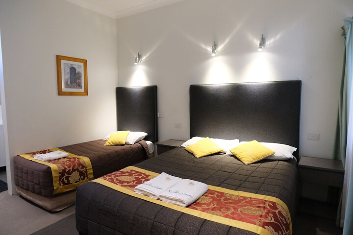 Room 20 of 169