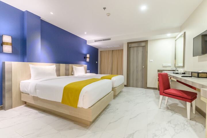 Room 21 of 156