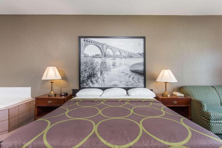 2 Double Beds (1 of 8)