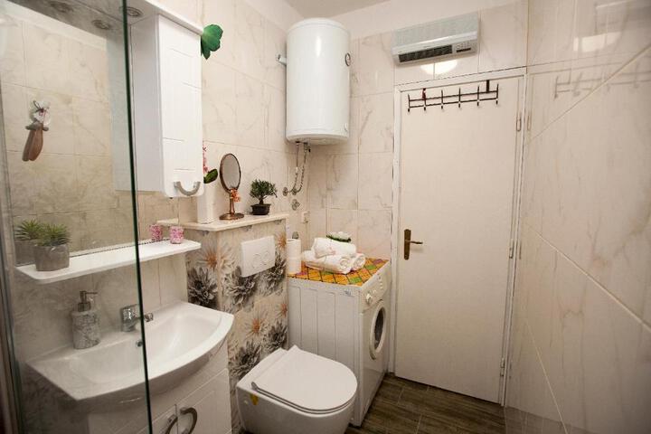General 19 of 24