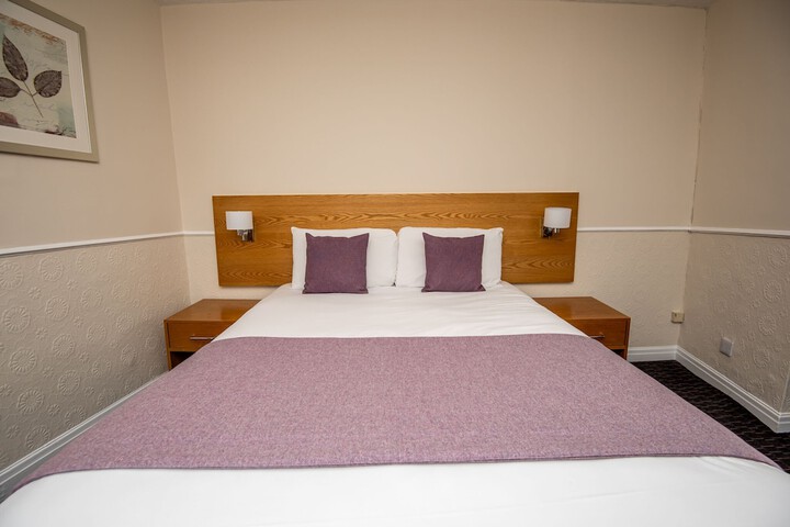 Room 22 of 36