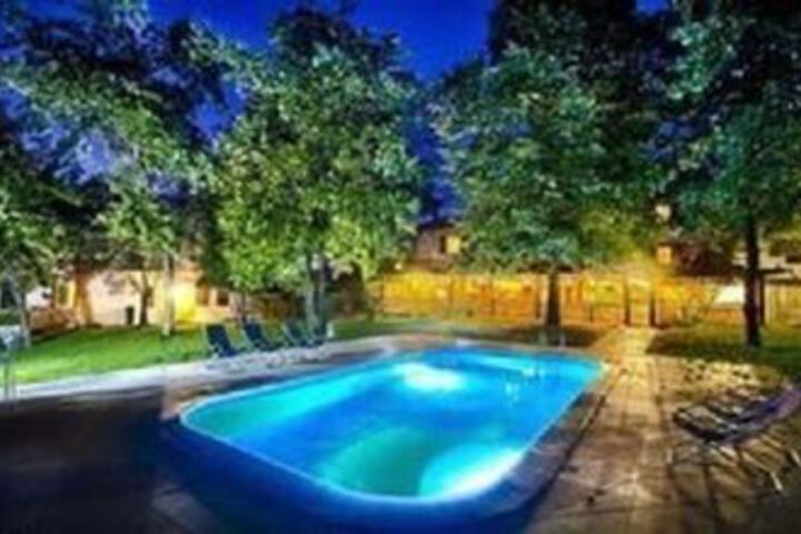 Pool Hotel