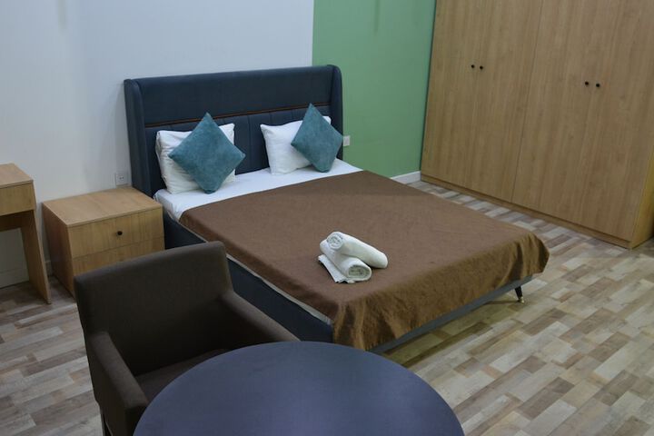 Room 17 of 78