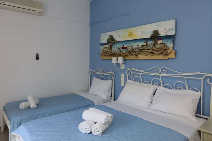Room 14 of 65