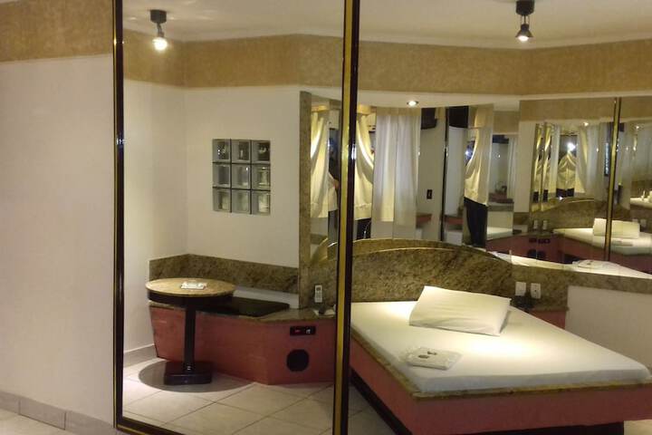 Room 16 of 112