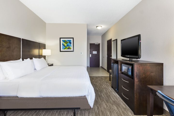 Room 7 of 40