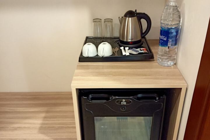 Breakfast/Coffee Service 31 of 76