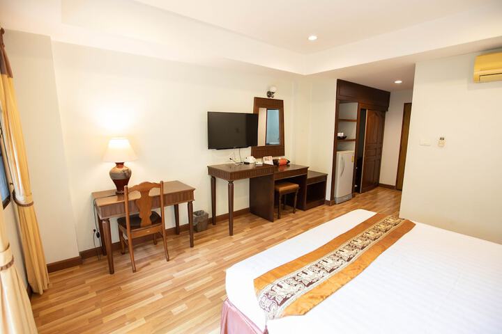 Room 10 of 72