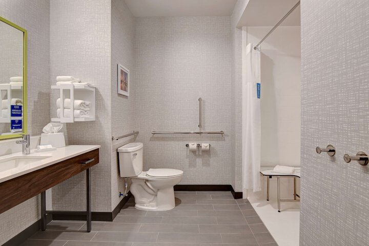 Bathroom shower