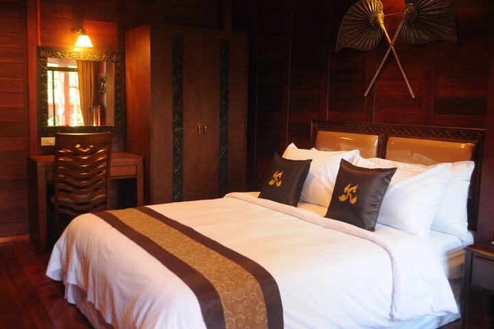 Room 5 of 37