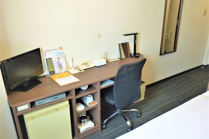 Room 4 of 31