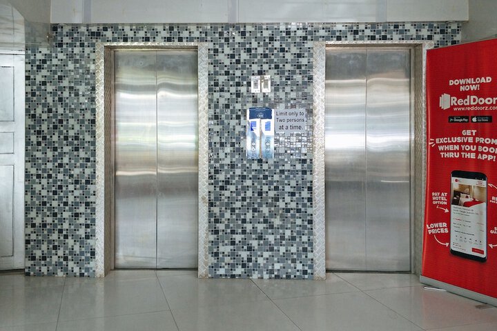 RedDoorz Plus near UV Mandaue Cebu